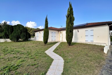 Maison à ST MAGNE DE CASTILLON