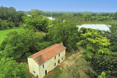 Maison en pierre à rénover